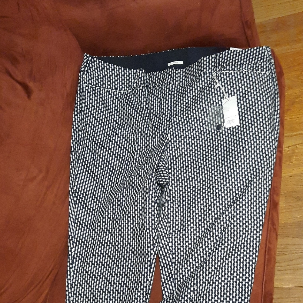 Lane Bryant Black and White Patterned Cropped Pants
